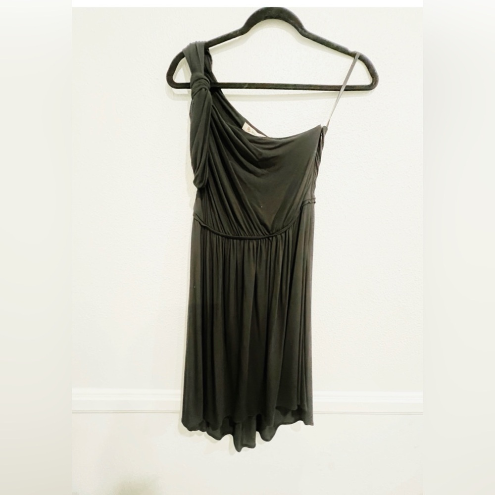 🌼🥀BCBGeneration one-shoulder knot dress- size 2